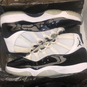 Air Jordan “concord” 11s